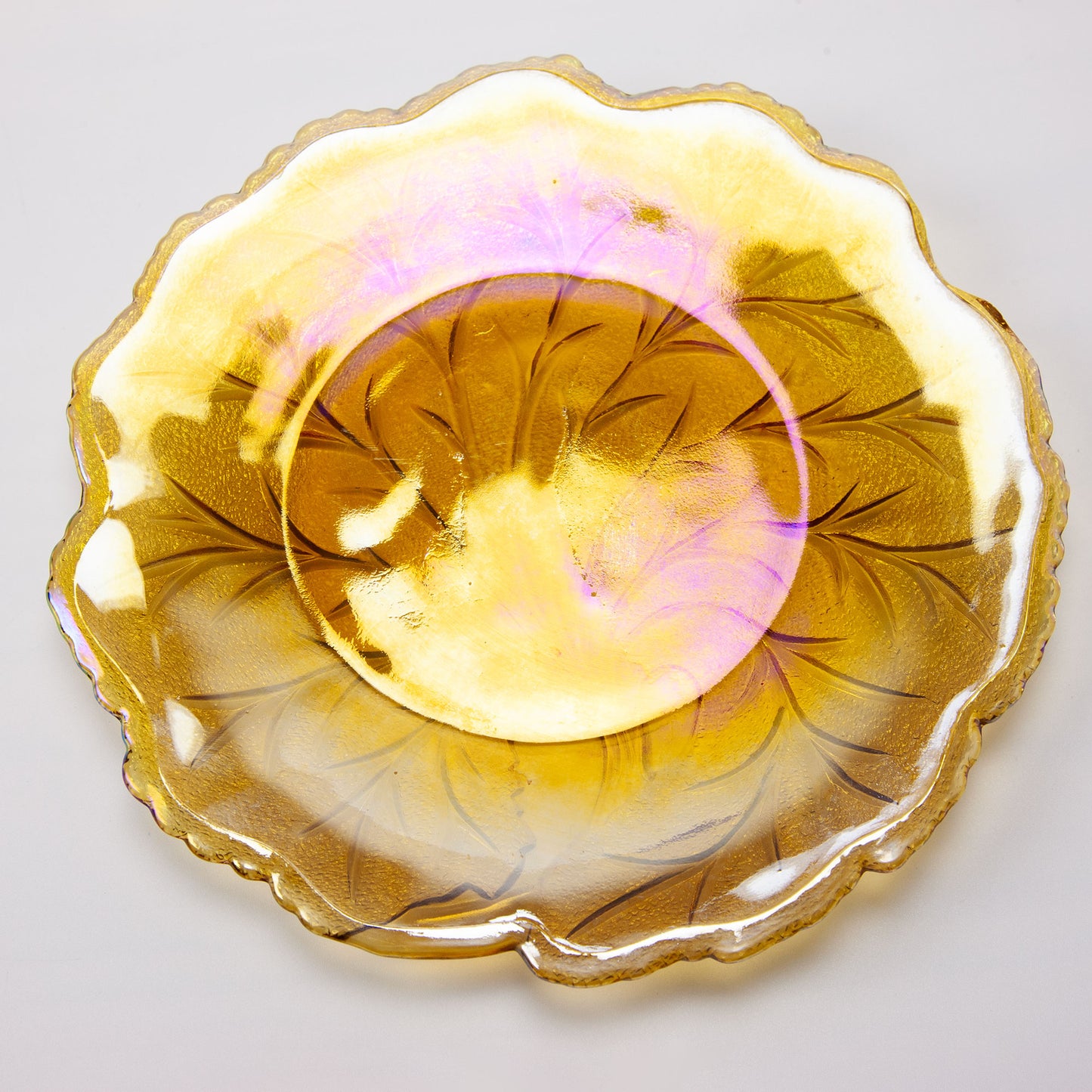 Vintage Indiana Carnival Glass Amber Leaf Pattern 10 Inch Plate