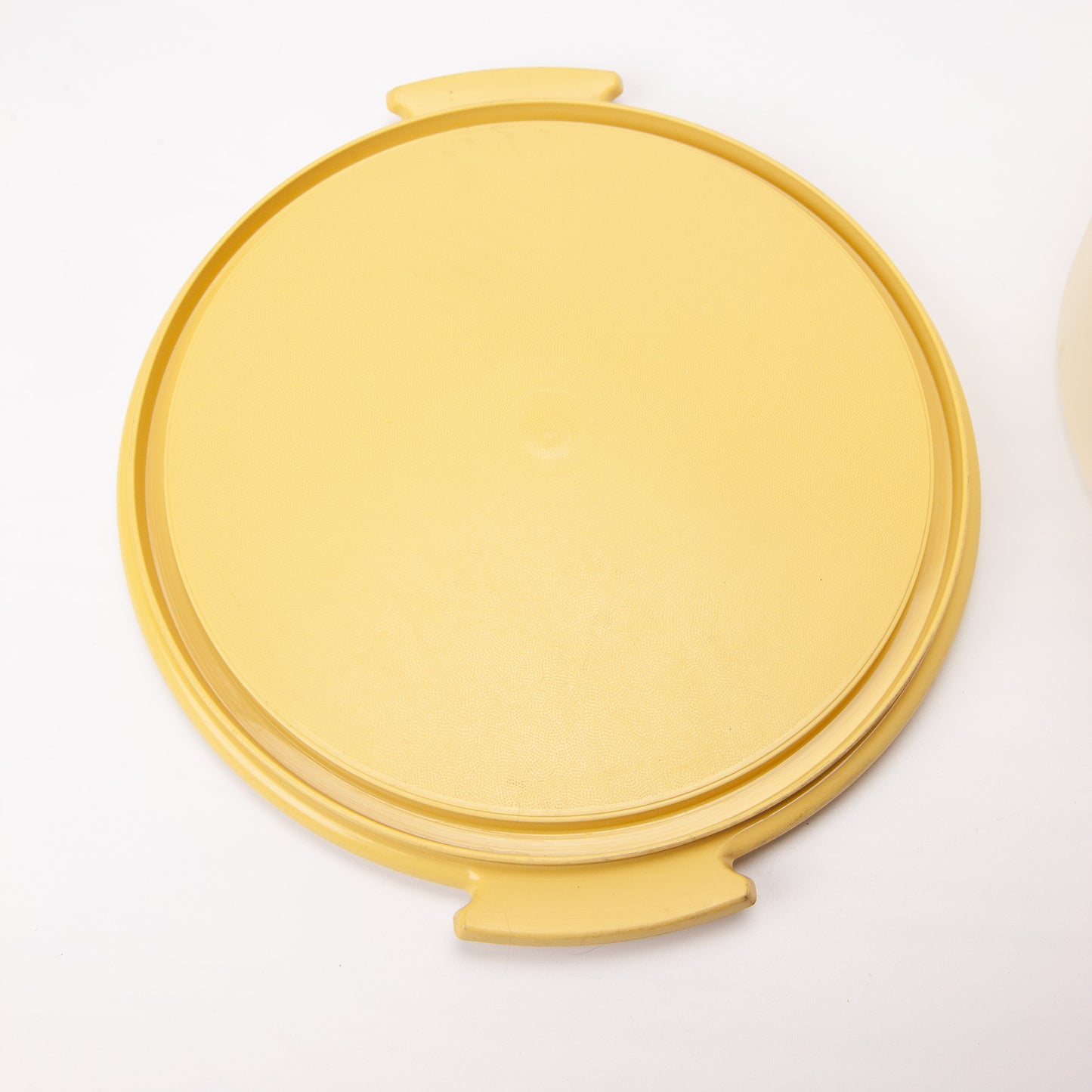 Vintage Tupperware Harvest Gold Cake Carrier 684-5 With Handle