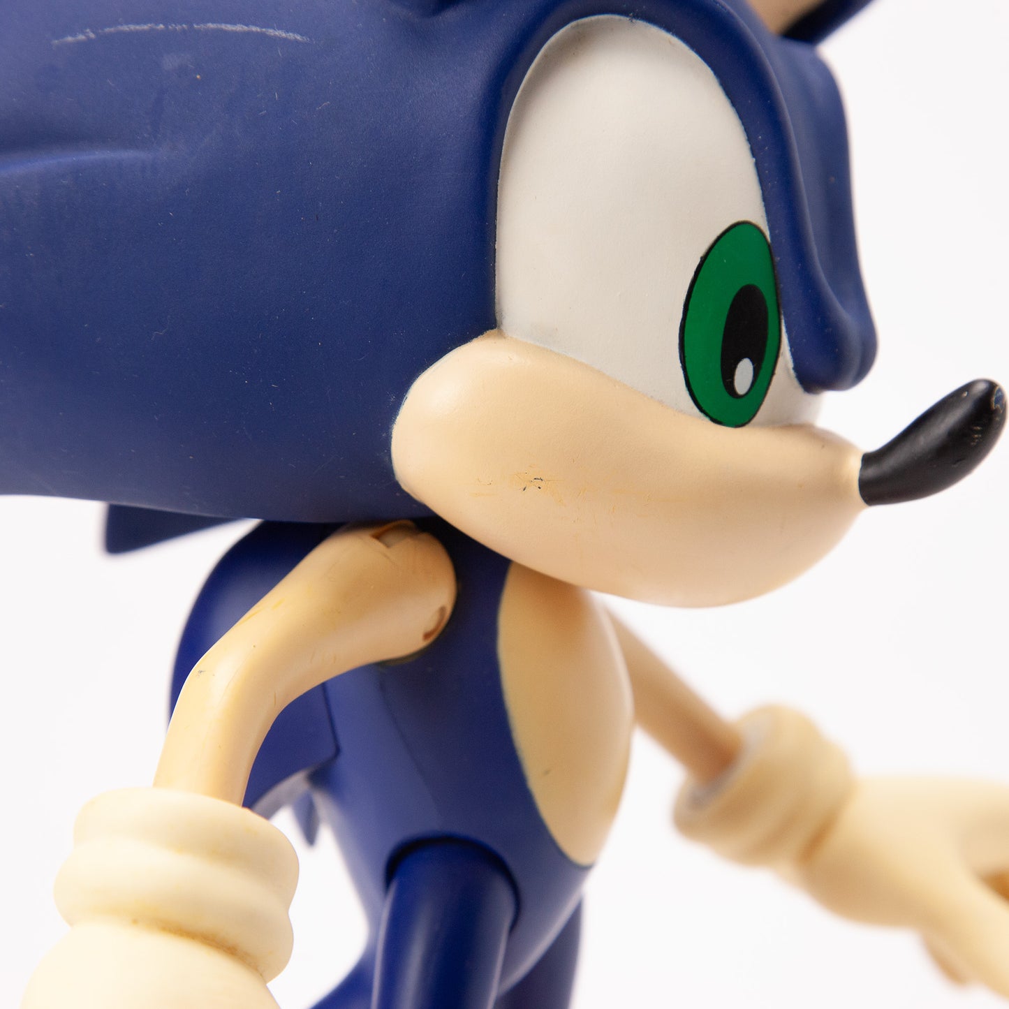 1999 Resaurus Sonic the Hedgehog 11" Action Figure