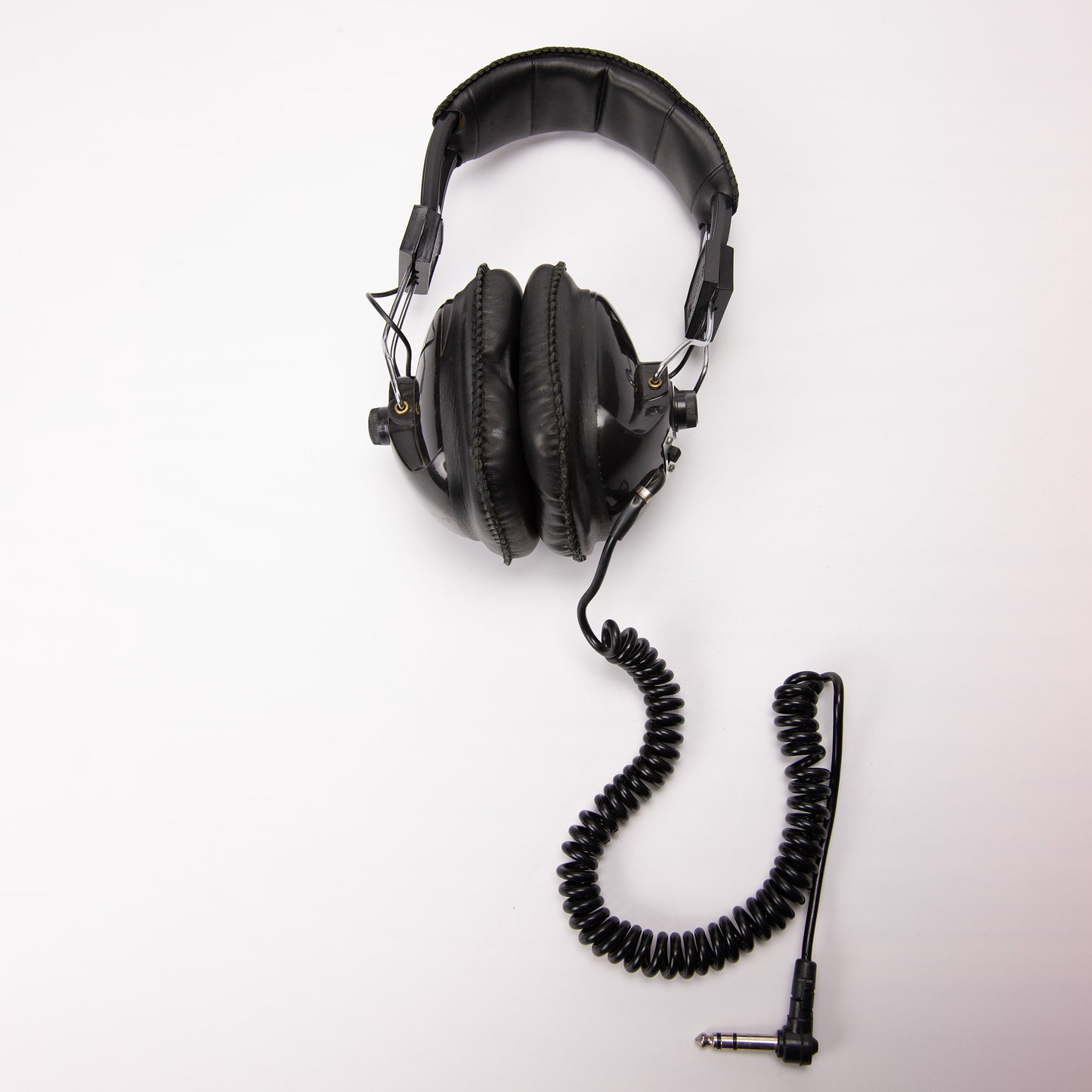 Vintage Calrad 15-135A Over-Ear Stereo Headphones