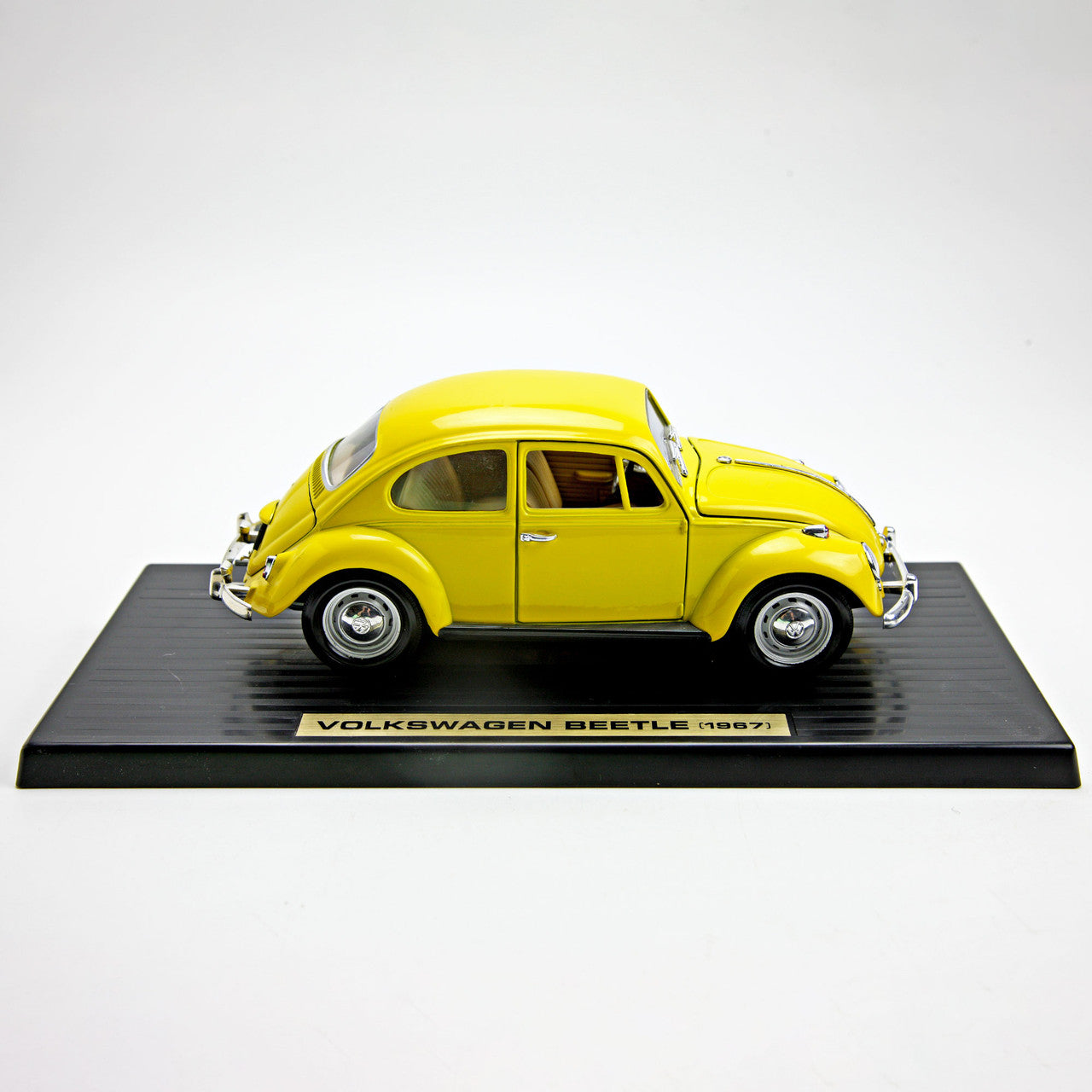 Yellow 1967 Volkswagen Beetle Die-Cast Car 1:18 Scale with Stand