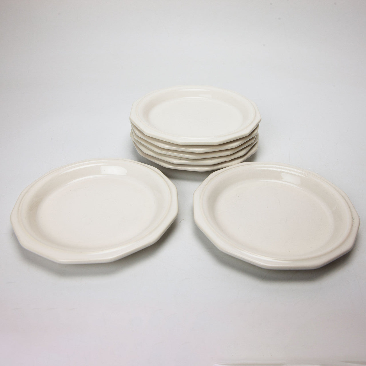 Pfaltzgraff Heritage White Salad Dessert Plates 6.5 Inch Set of 7
