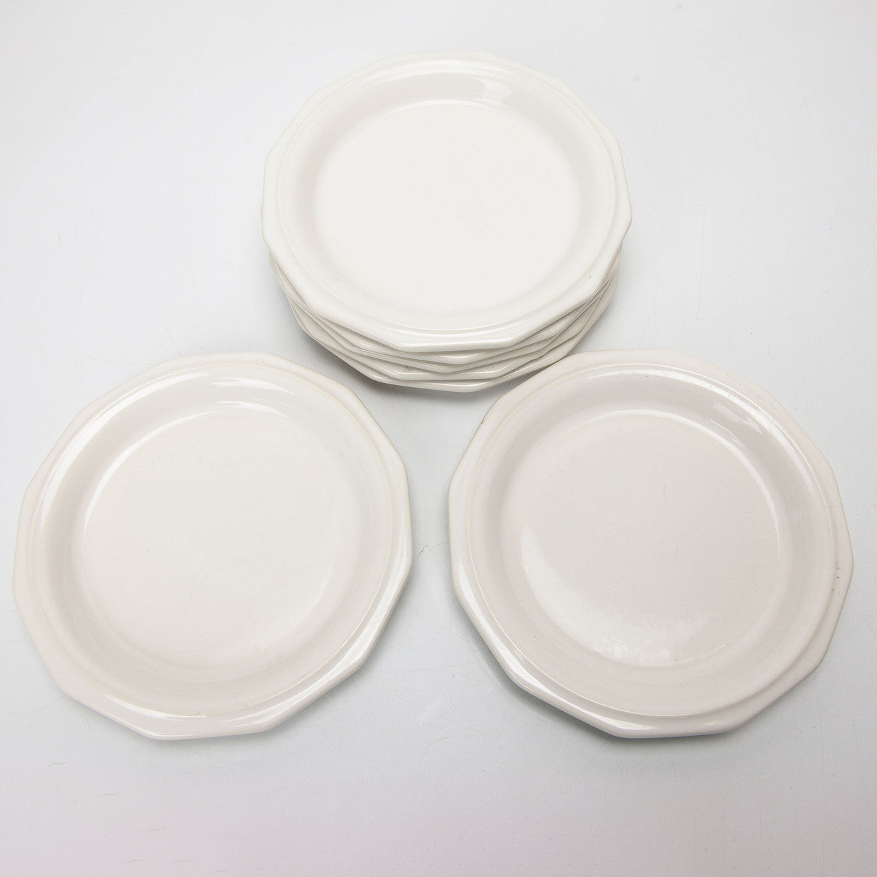 Pfaltzgraff Heritage White Salad Dessert Plates 6.5 Inch Set of 7