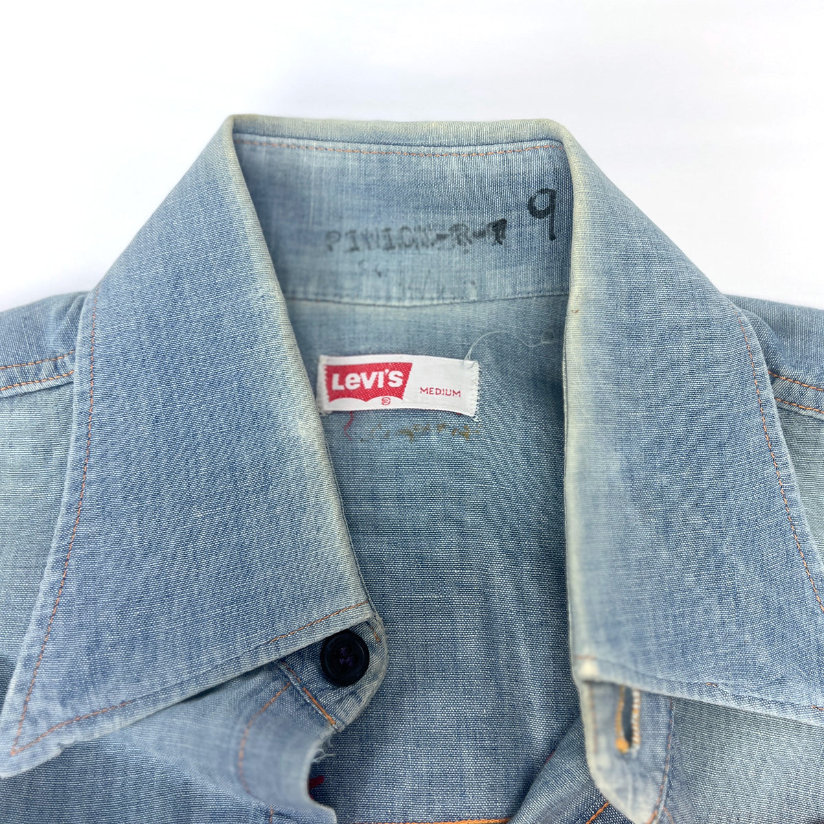 Vintage 1970s Levi's Orange Tab Dallas Beggar Club Chambray Shirt M