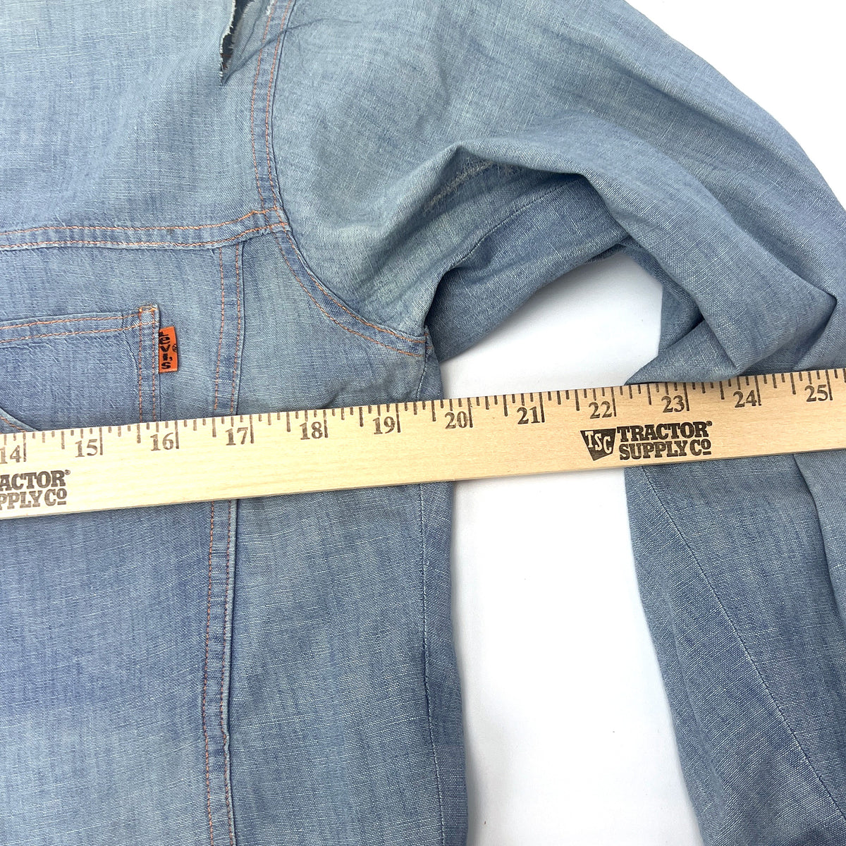 Vintage 1970s Levi's Orange Tab Dallas Beggar Club Chambray Shirt M