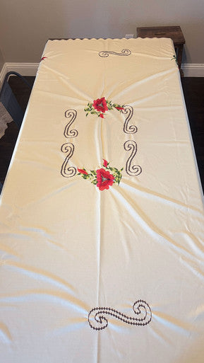Vintage Floral Embroidered Rectangle Poly Blend Tablecloth 72x57