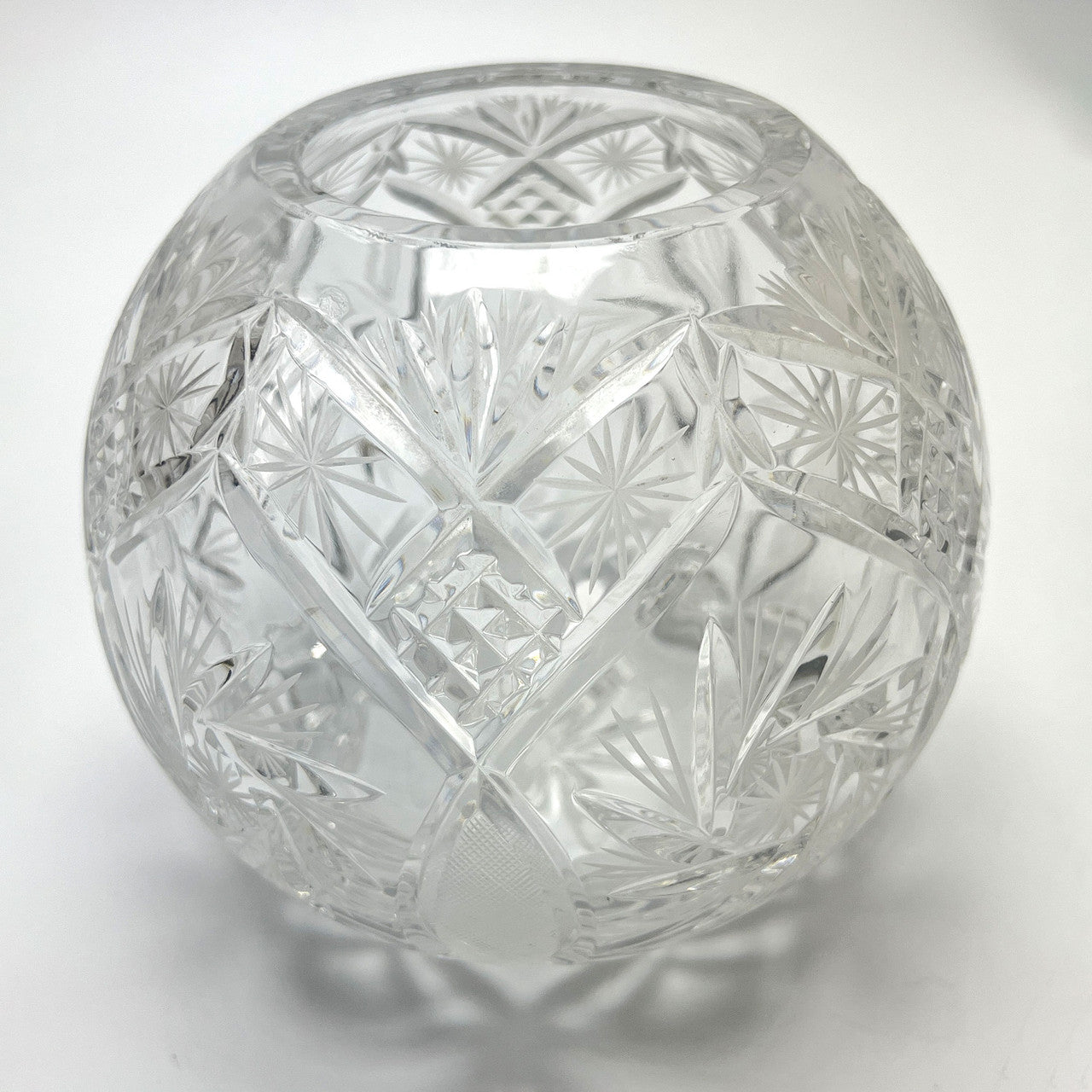 Large Rose Bowl Hand-Cut Crystal Pinwheel Design