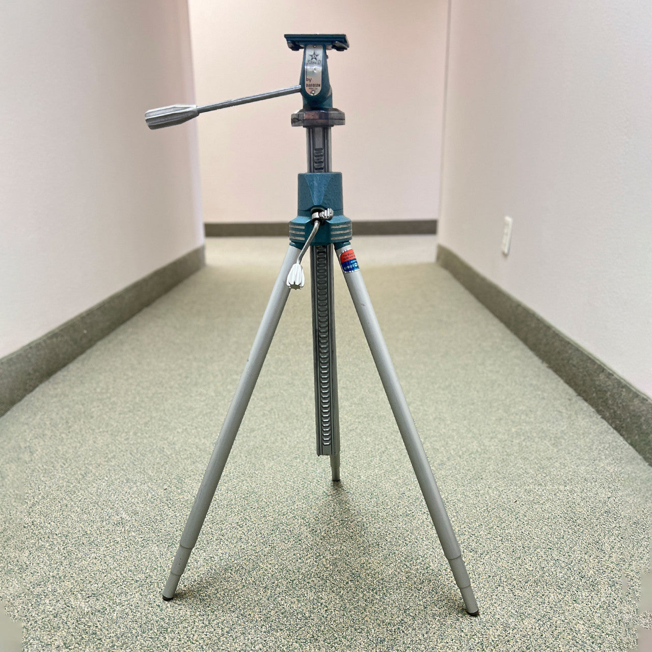 Vintage Star D Conquest Tripod by Davidson Mfg Adjustable