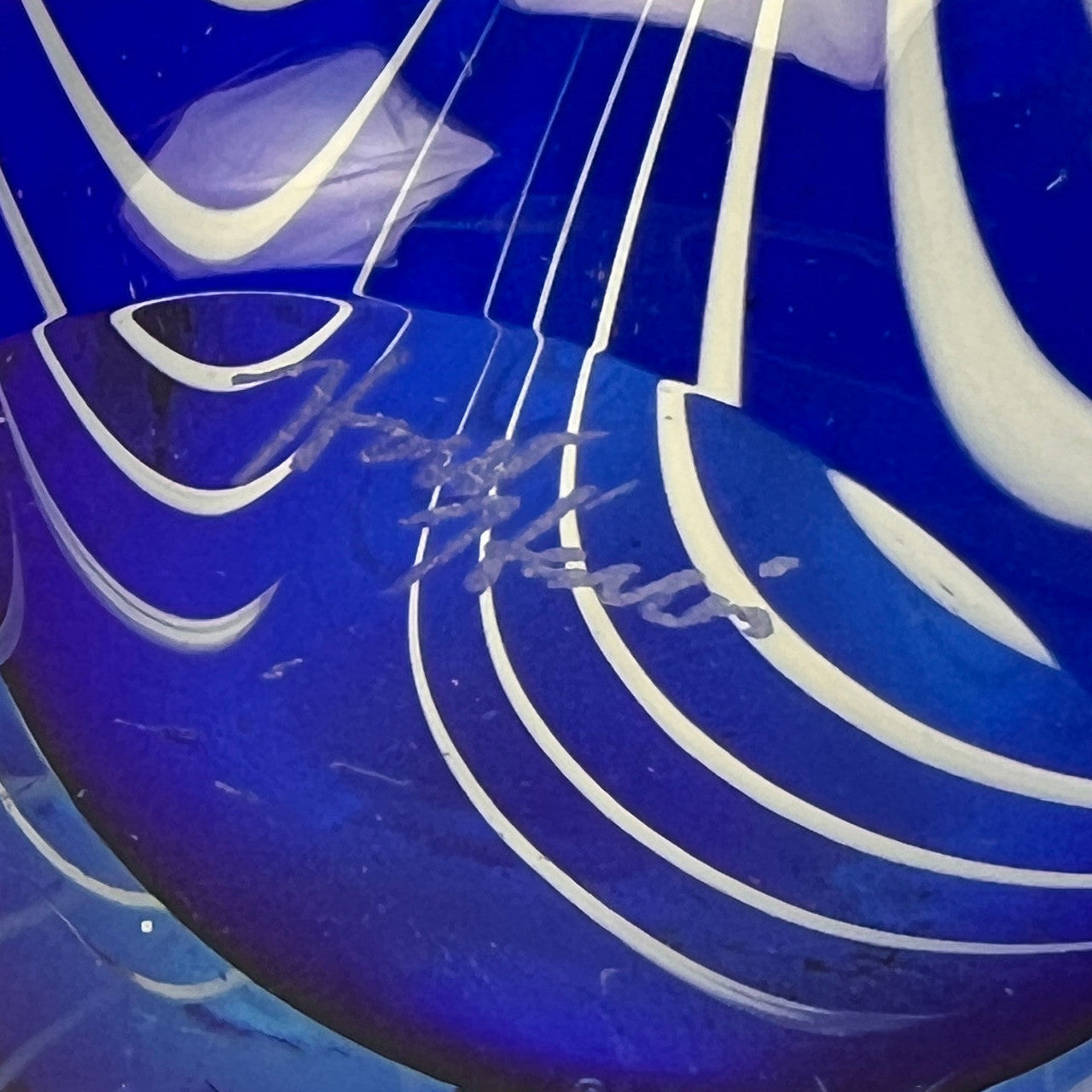 Harv Harris Signed 12in Blue Feathered Art Glass Vase Hand Blown