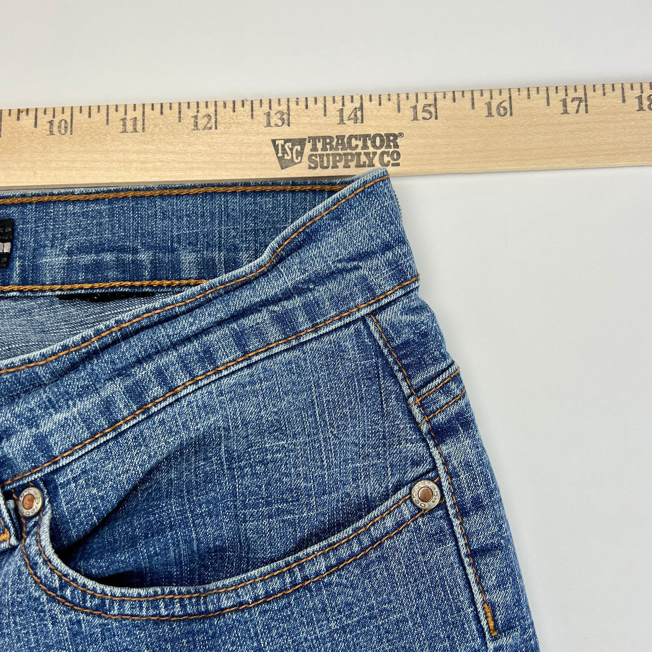 Vintage BB Low-Rise Boot Cut Jeans Size 6