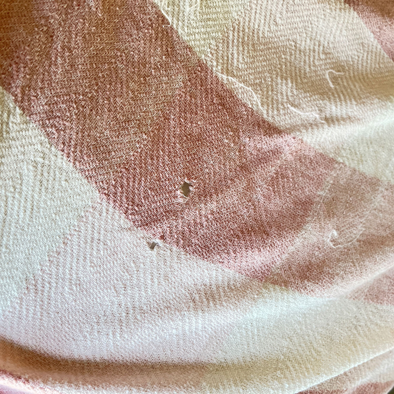 Vintage Twin XL Pink White Cotton Blanket Satin Binding