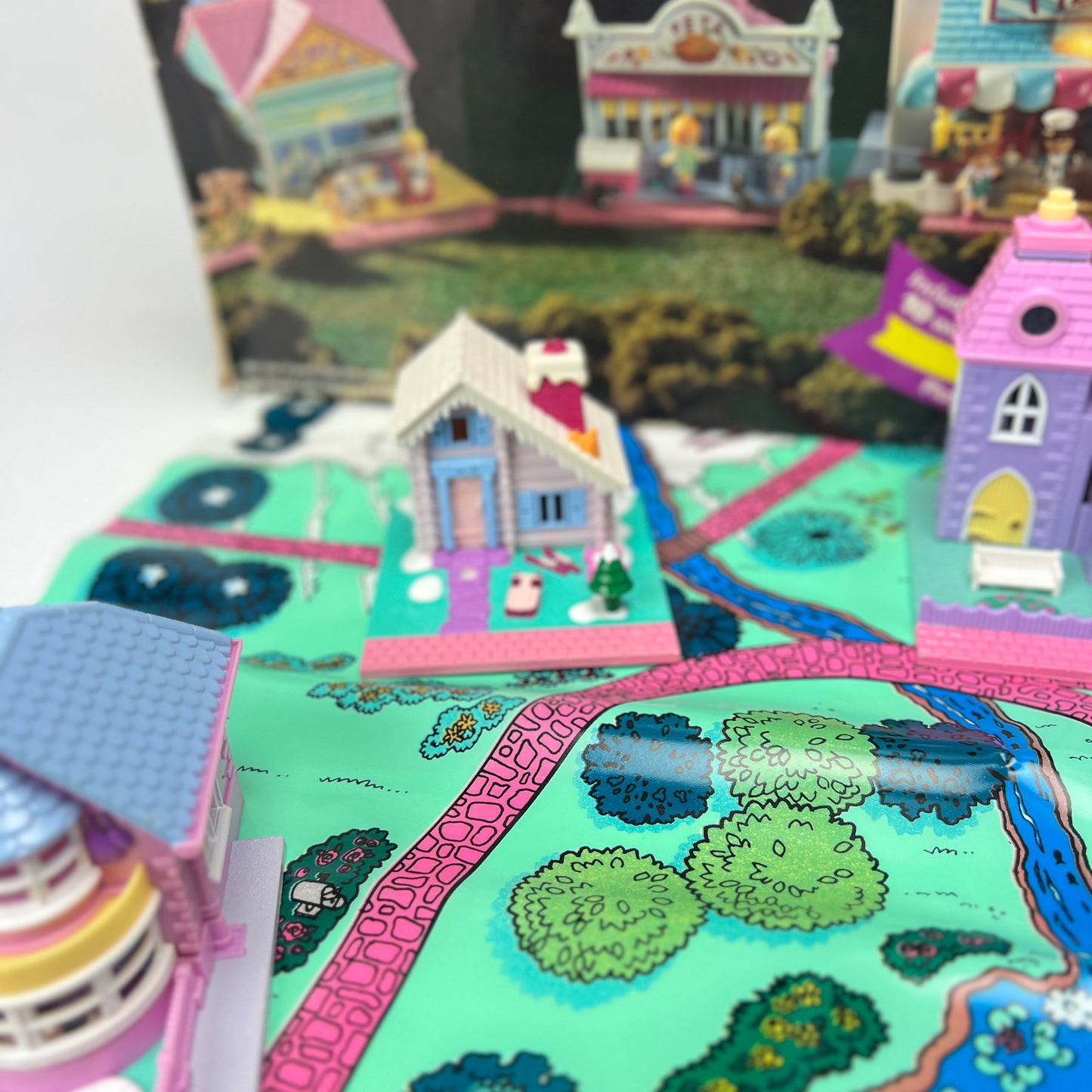 Polly Pocket Pollyville Super Set Complete With Box Lights Working