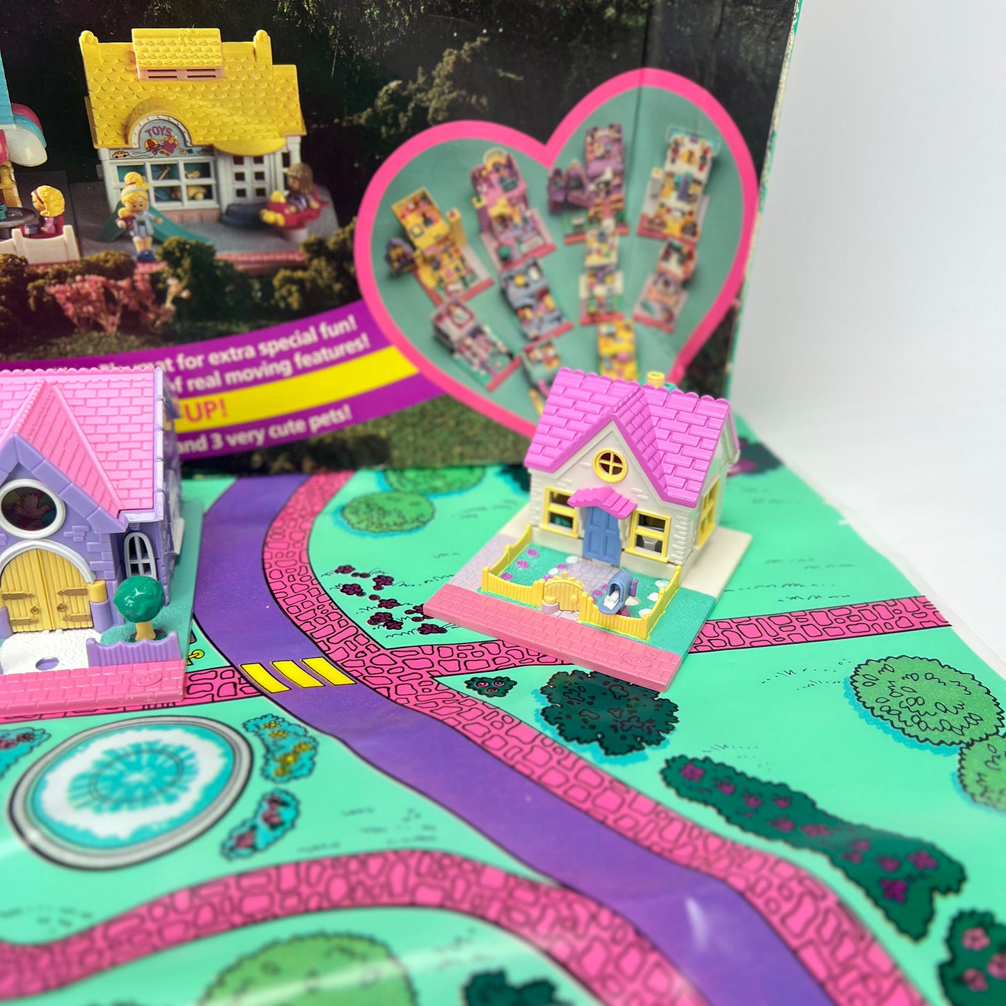 Polly Pocket Pollyville Super Set Complete With Box Lights Working
