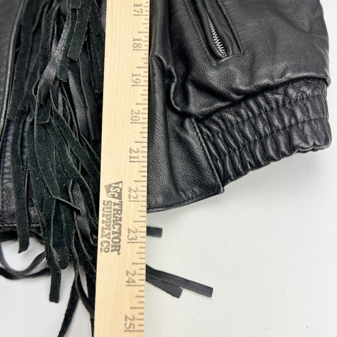 1980s Women's Open Road Black Leather Fringe Motorcycle Jacket Size 12