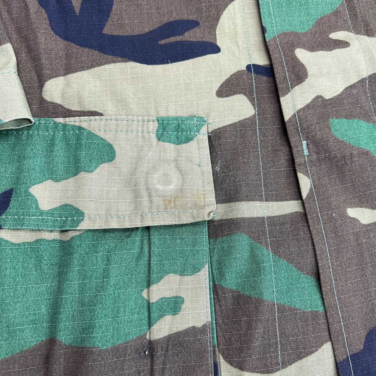 Vintage U.S. Air Force Woodland Camouflage BDU Shirt Medium Regular SAC Patch